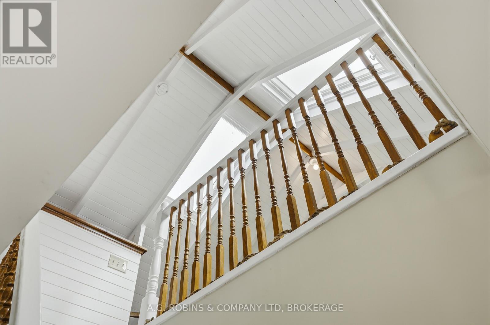 11803 LAKESHORE ROAD - 29