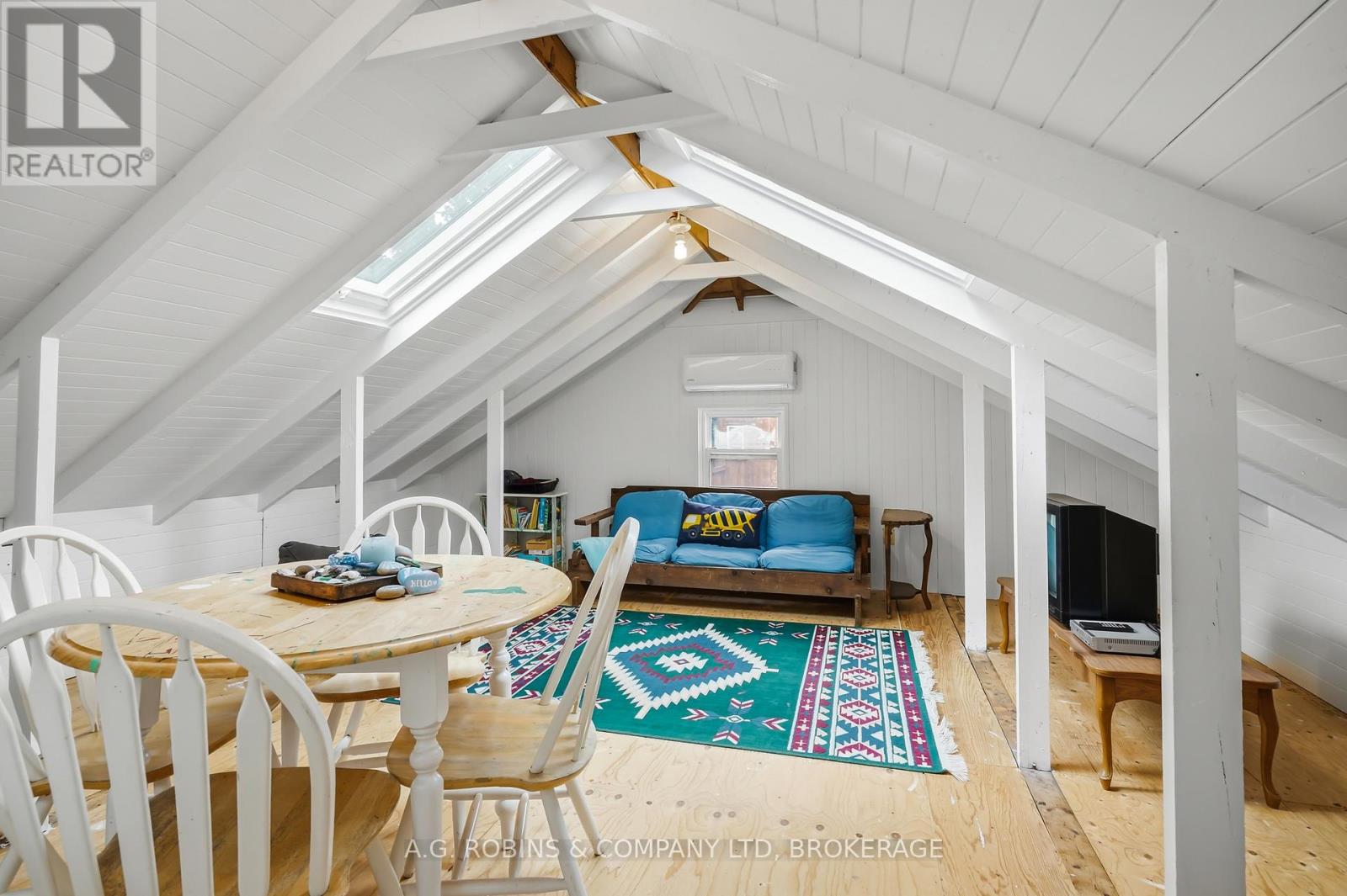 11803 LAKESHORE ROAD - 30