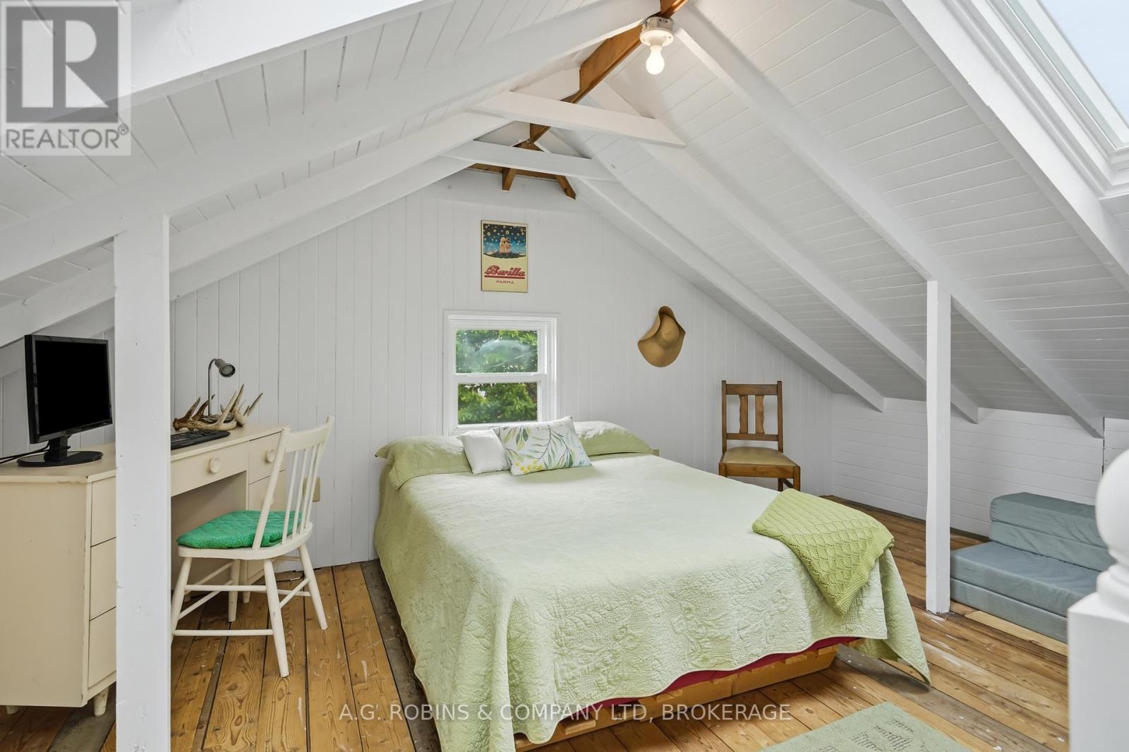 11803 LAKESHORE ROAD - 31