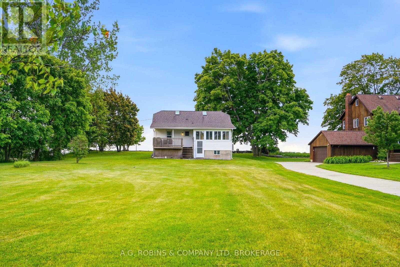 11803 LAKESHORE ROAD - 38