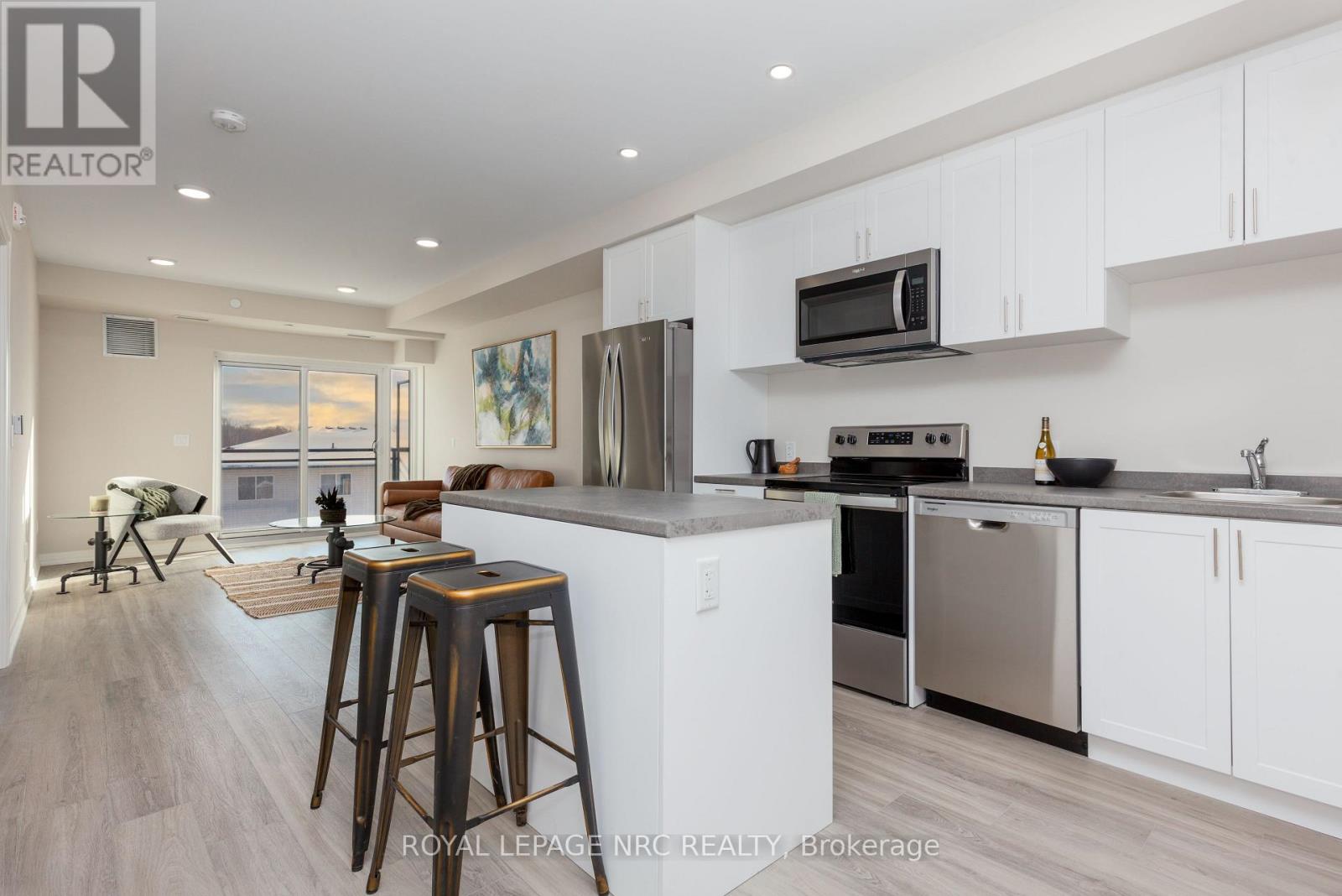 #UP46 50 HERRICK AVENUE - 2