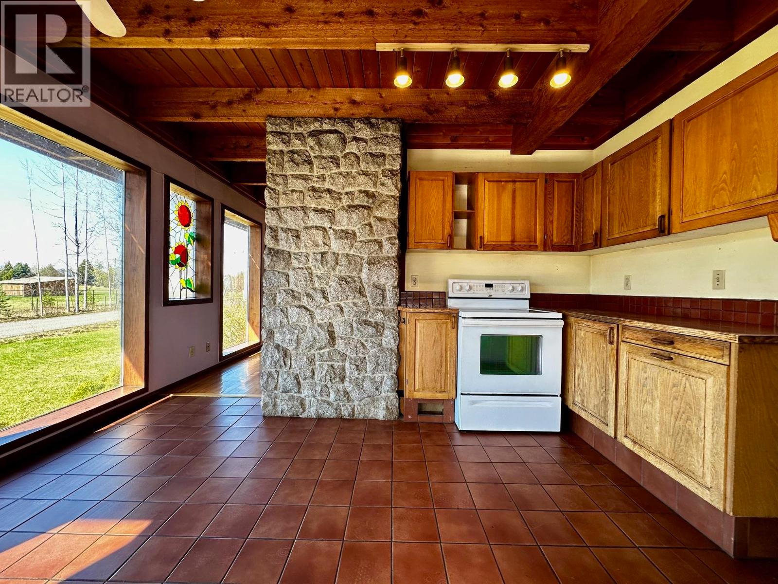 3541 HASTINGS STREET - 11