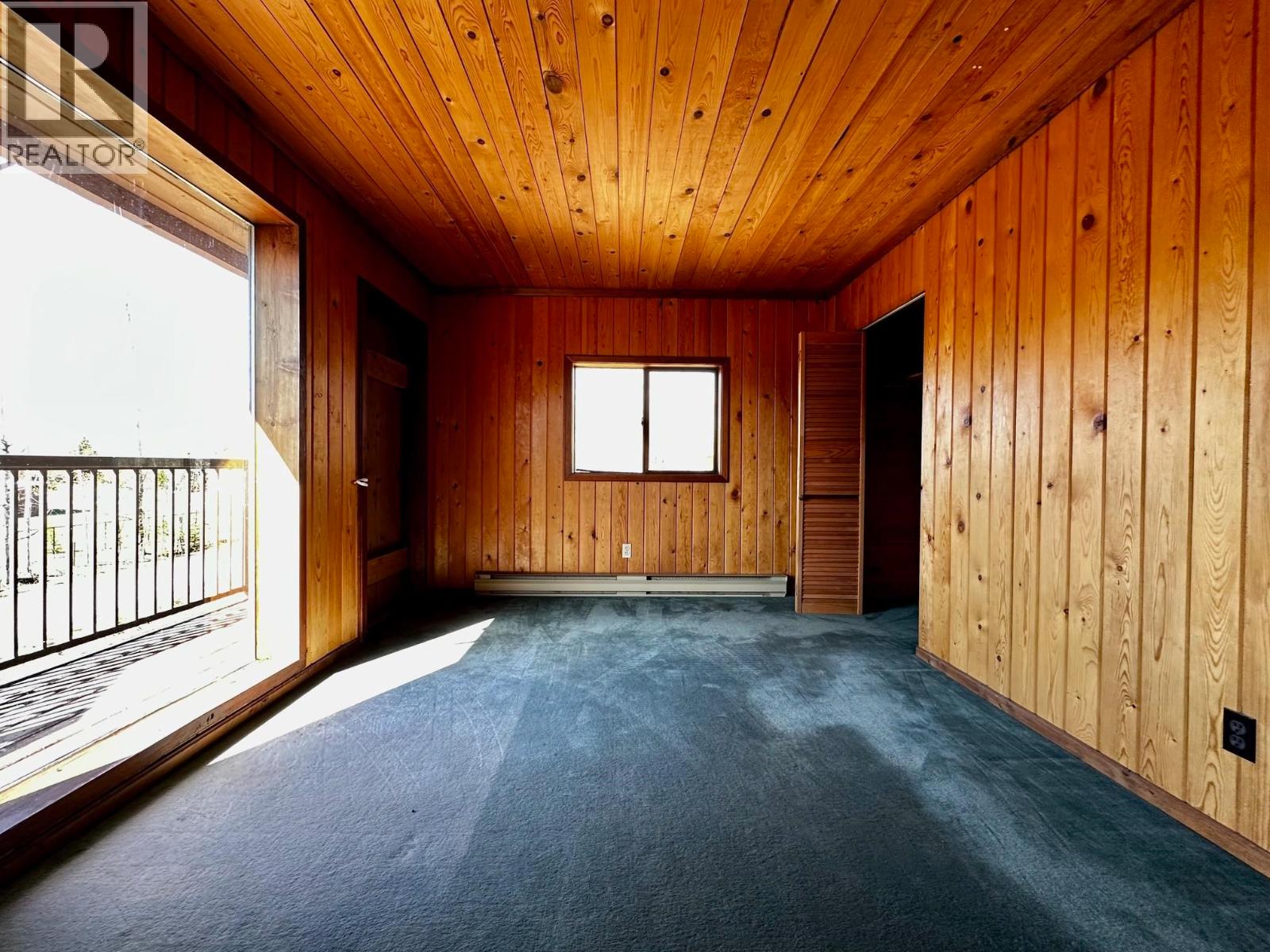3541 HASTINGS STREET - 14