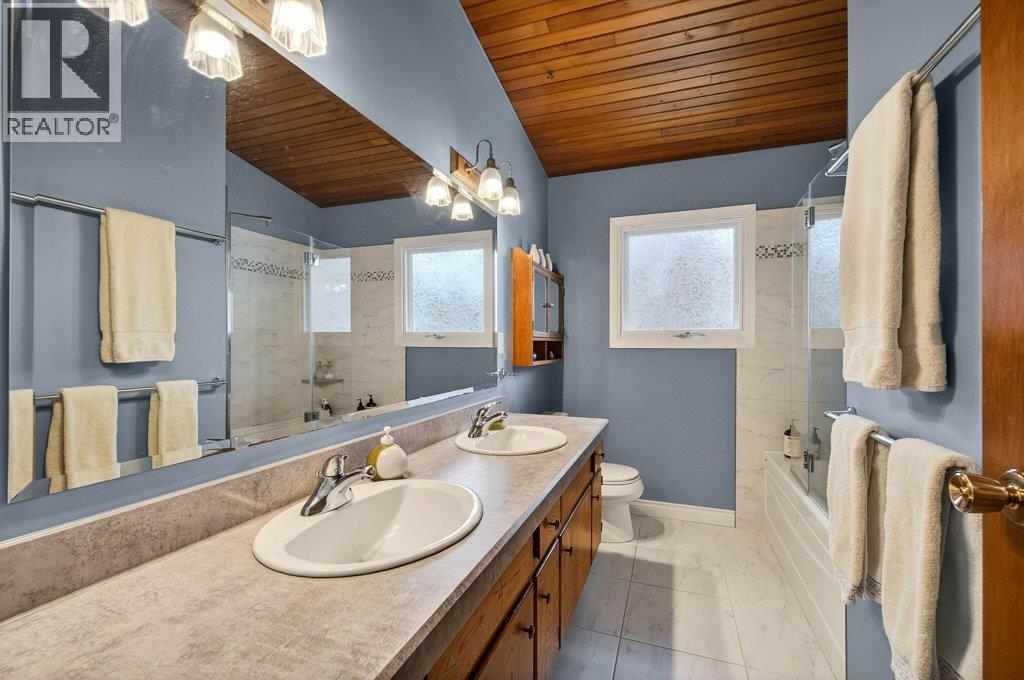 571 60 Street SW - 39