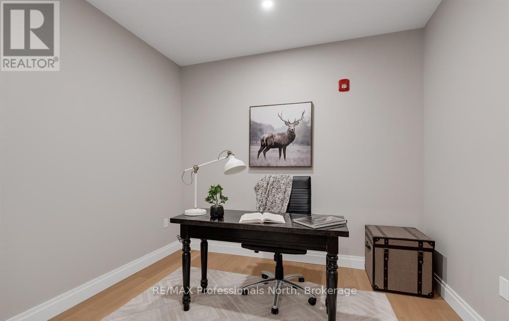 #205 32 BRUNEL ROAD - 31