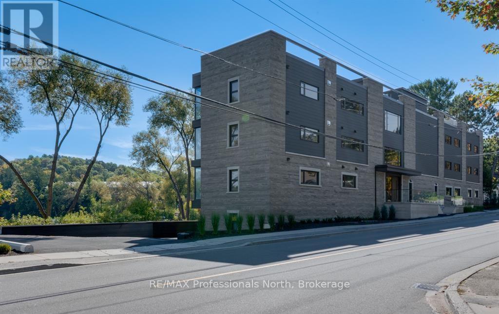 #205 32 BRUNEL ROAD - 8