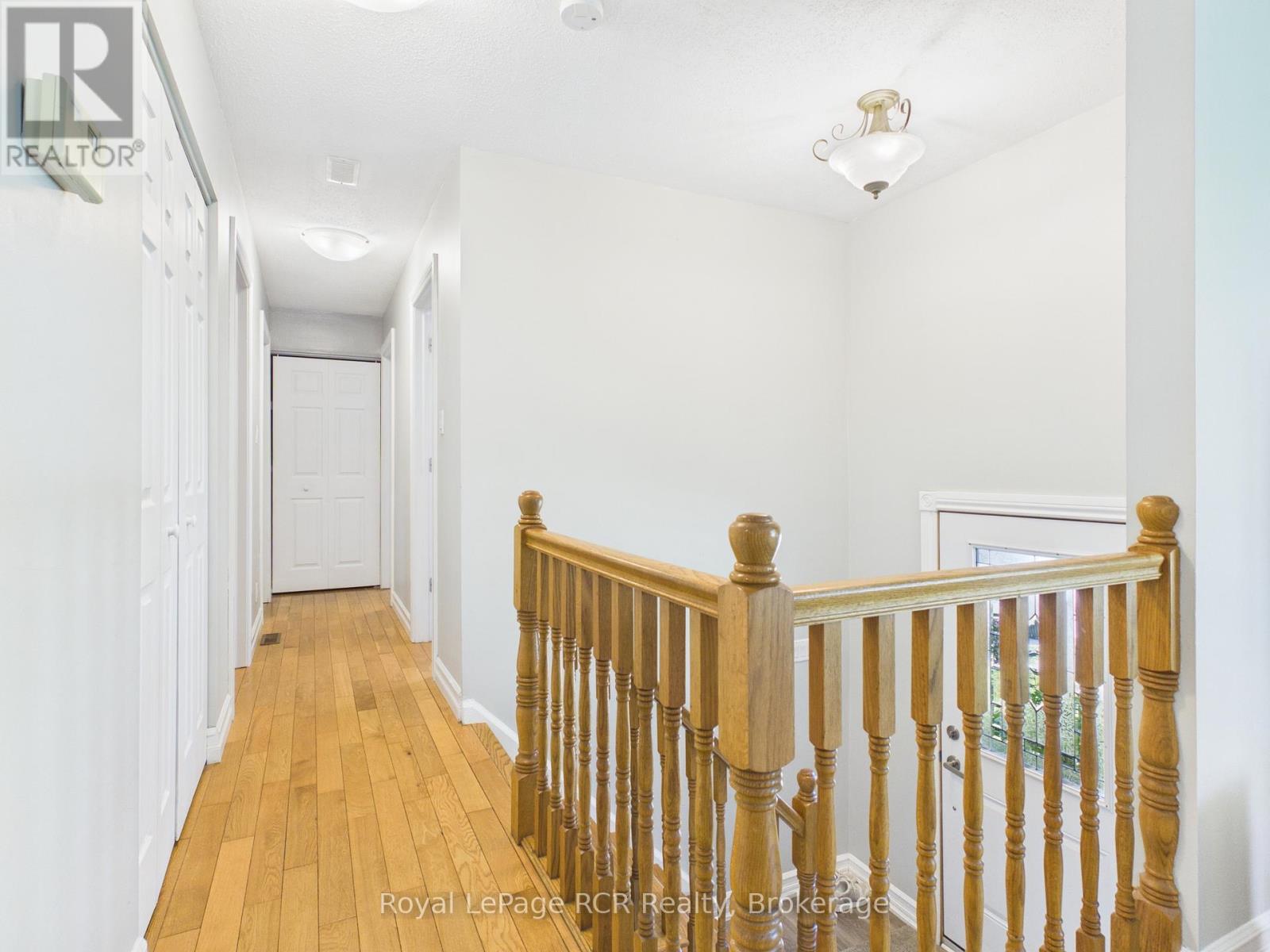 383 WELLINGTON STREET - 15