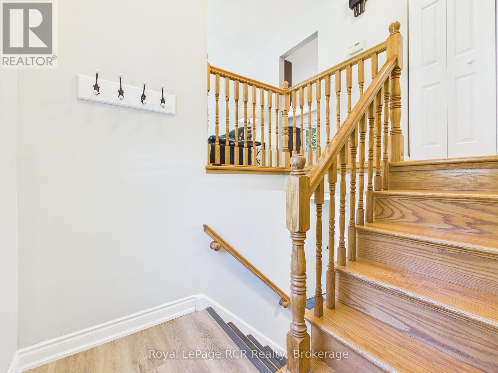 383 WELLINGTON STREET - 25