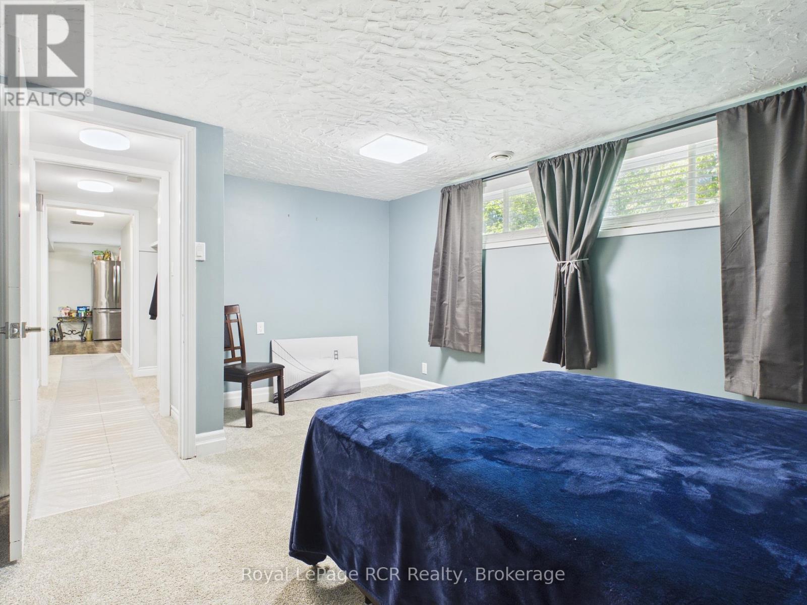 383 WELLINGTON STREET - 28
