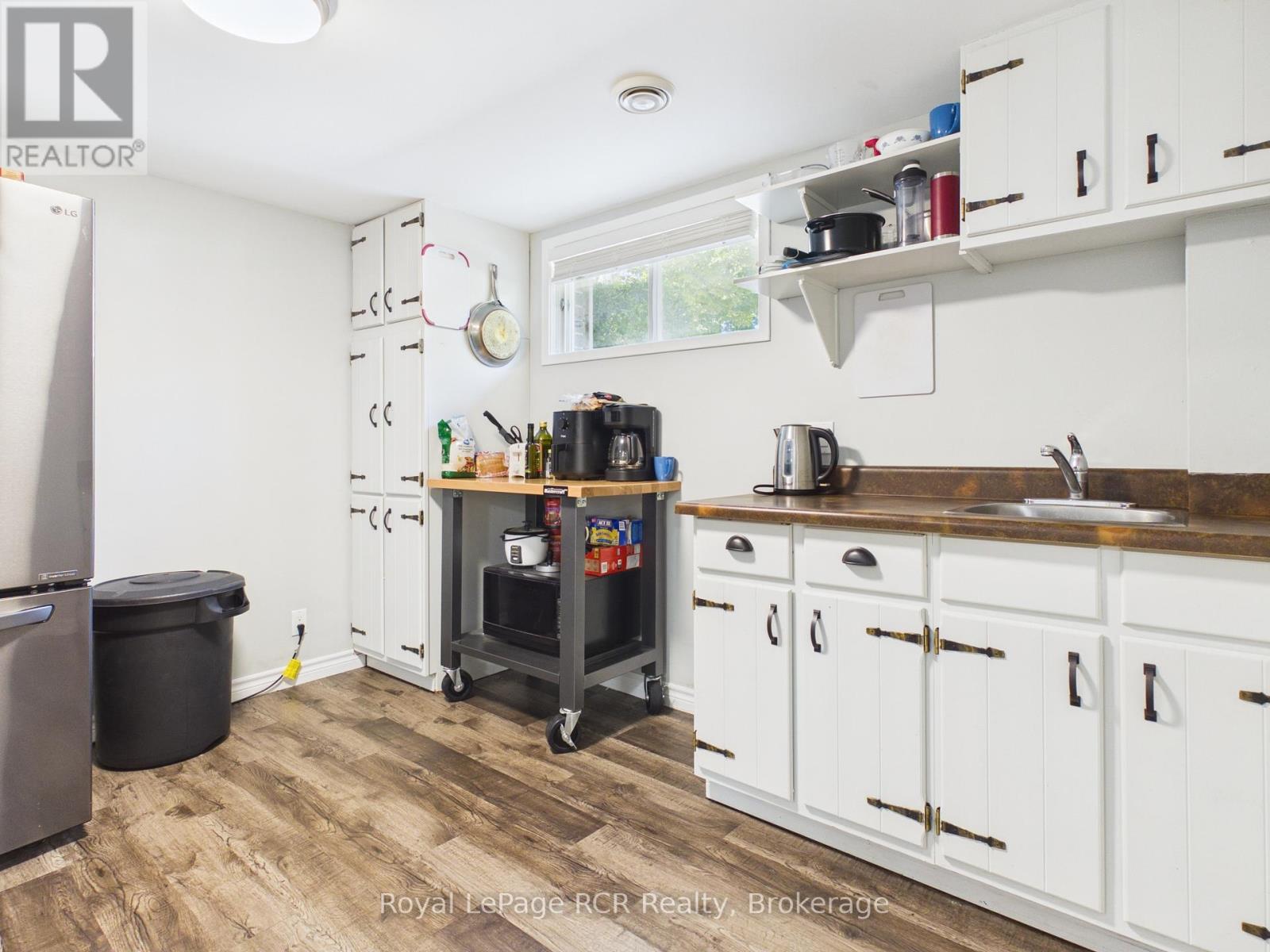 383 WELLINGTON STREET - 30