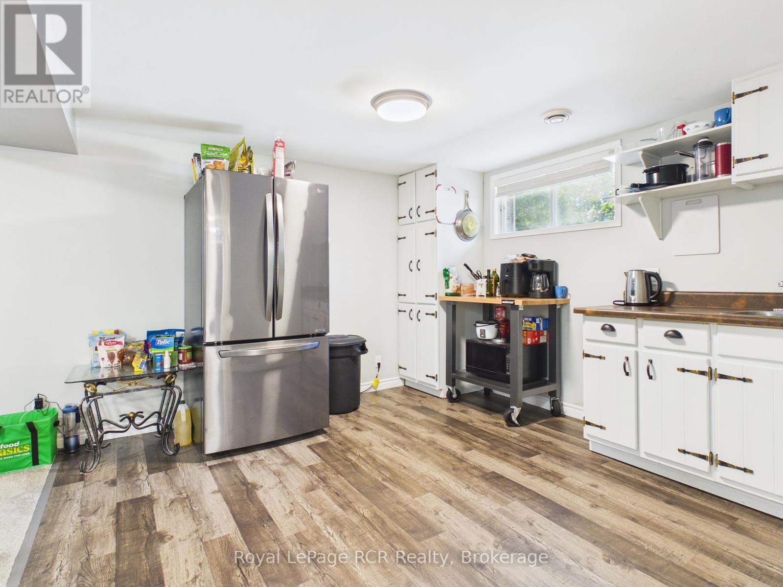 383 WELLINGTON STREET - 31