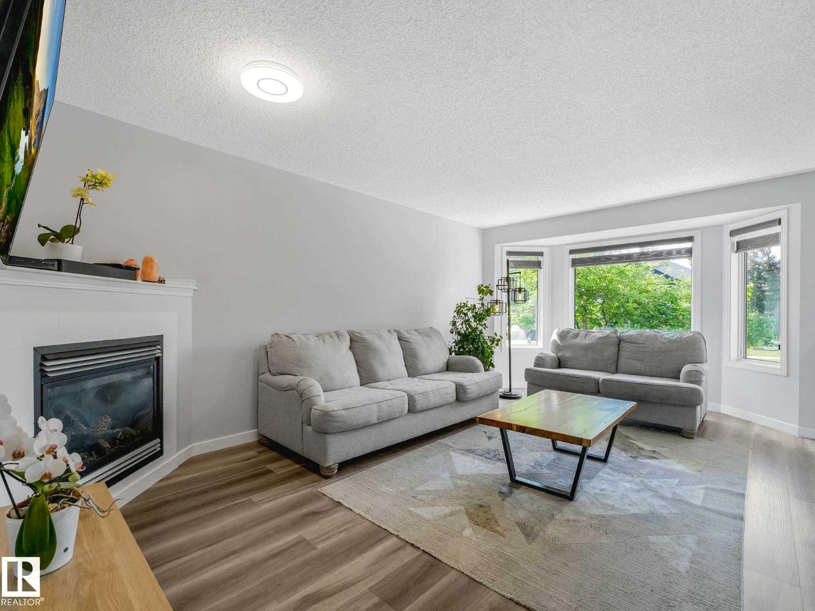 21360 89 AV NW - 10
