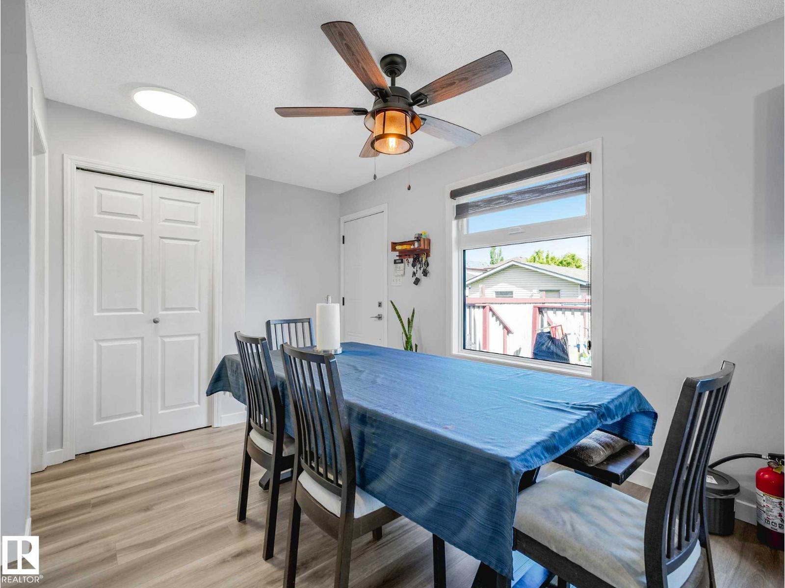 21360 89 AV NW - 12