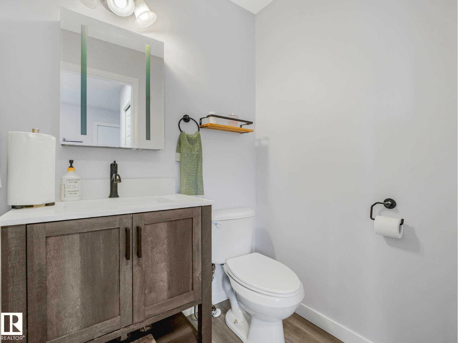 21360 89 AV NW - 13