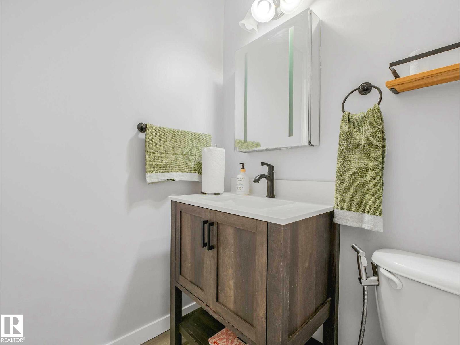 21360 89 AV NW - 14