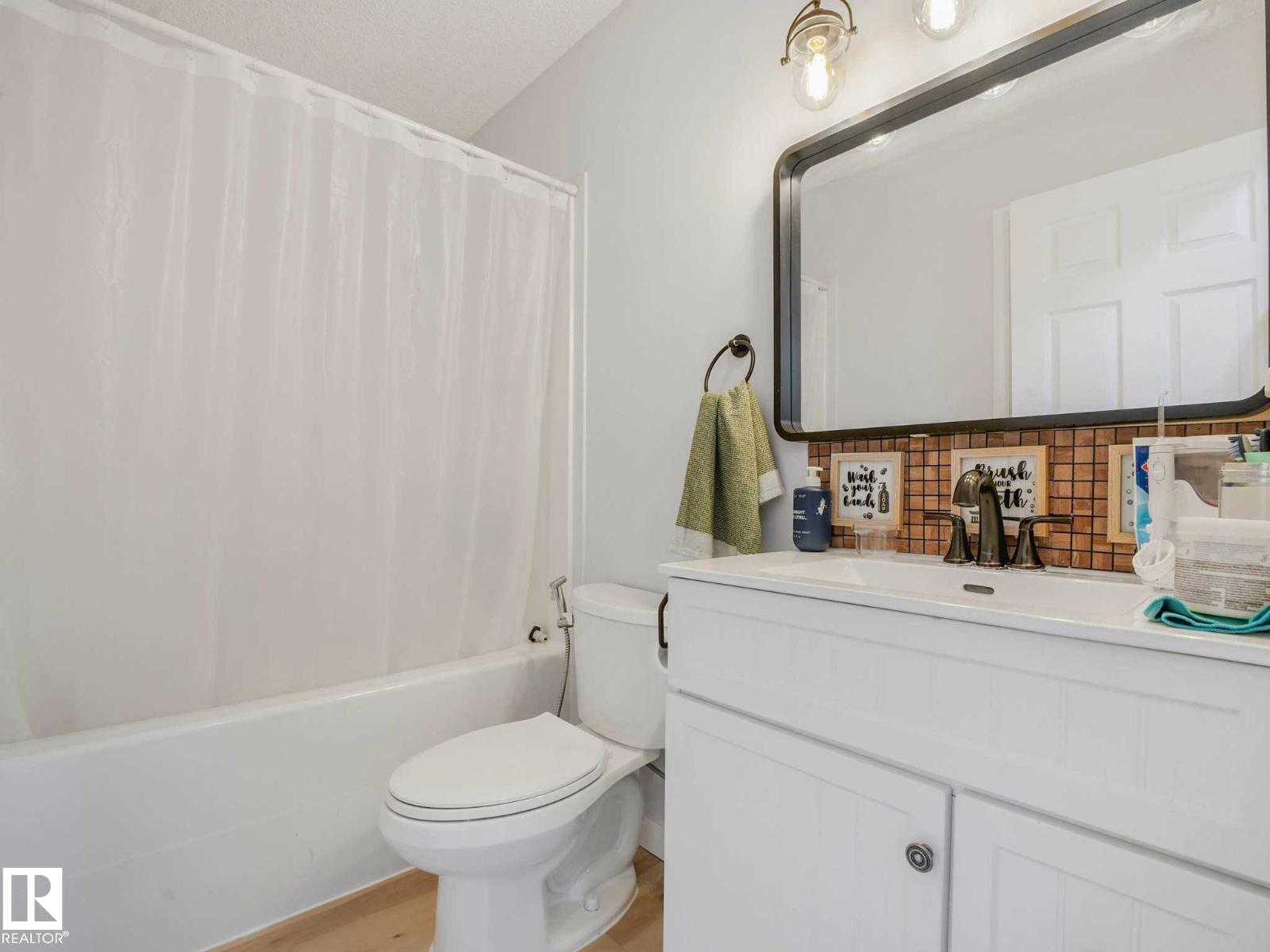 21360 89 AV NW - 26