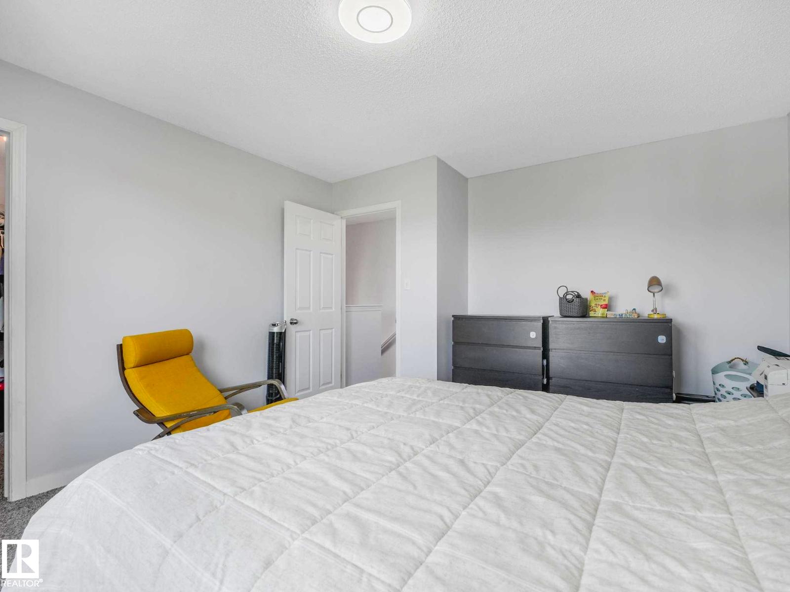 21360 89 AV NW - 30