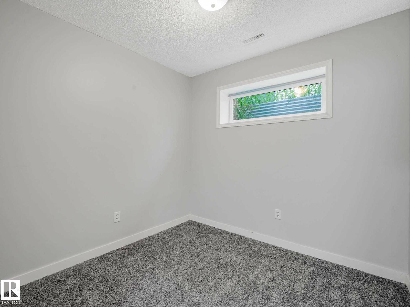 21360 89 AV NW - 39