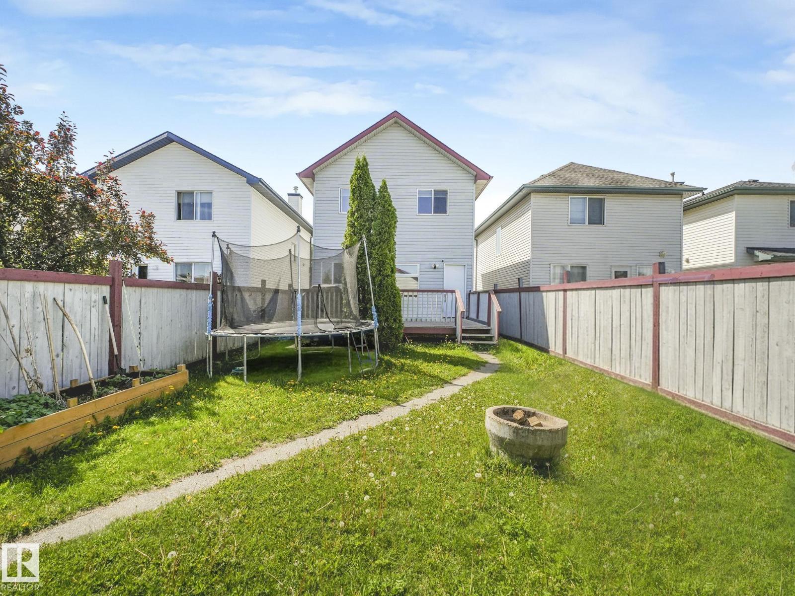 21360 89 AV NW - 48