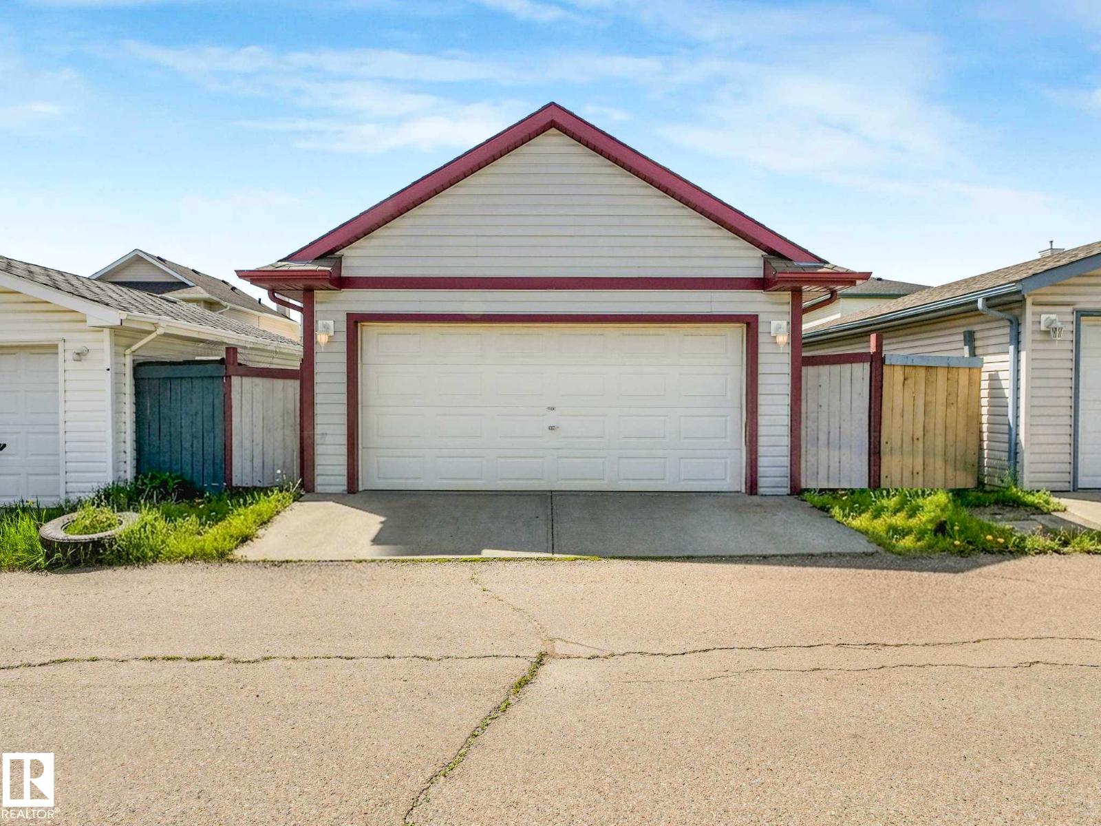 21360 89 AV NW - 52