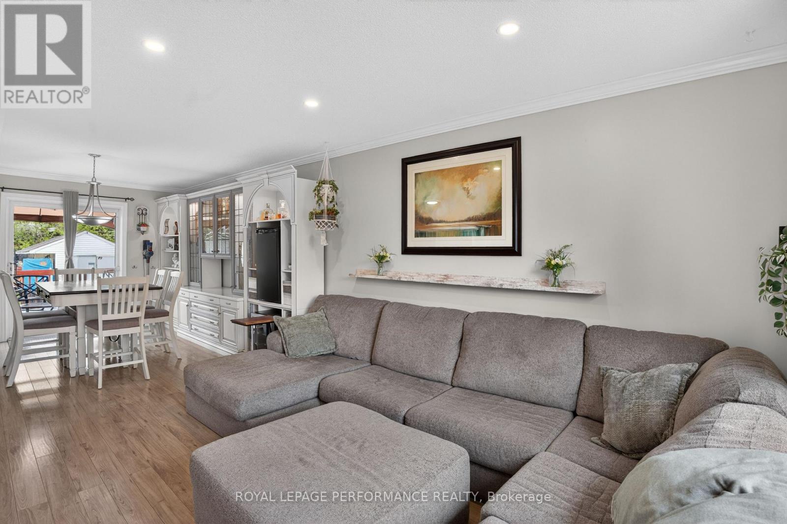 68 LAFLECHE BOULEVARD - 16