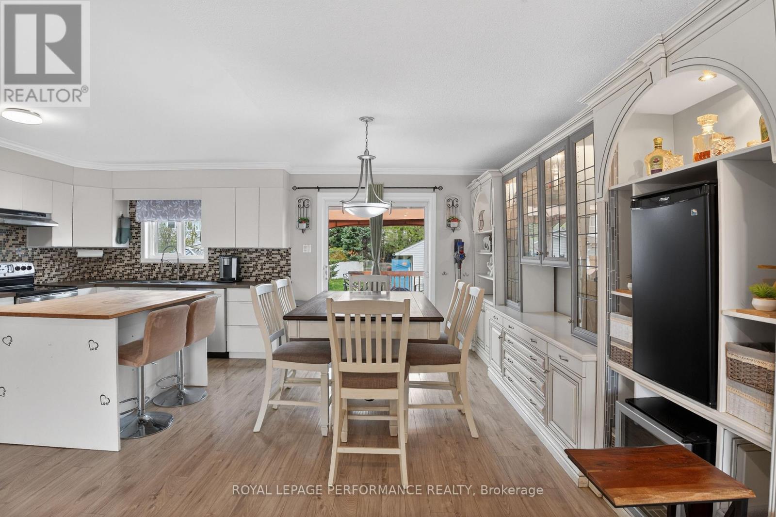 68 LAFLECHE BOULEVARD - 17