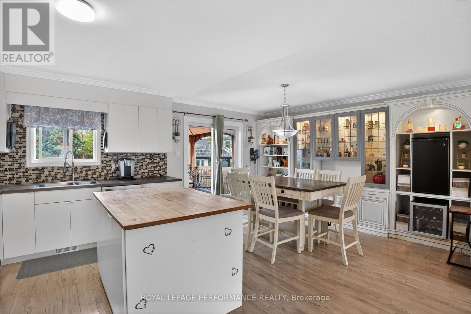 68 LAFLECHE BOULEVARD - 18
