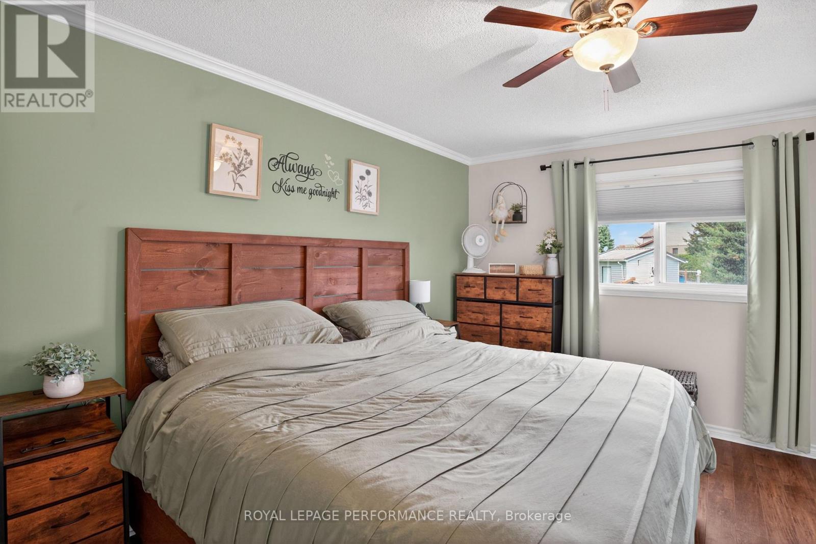 68 LAFLECHE BOULEVARD - 24