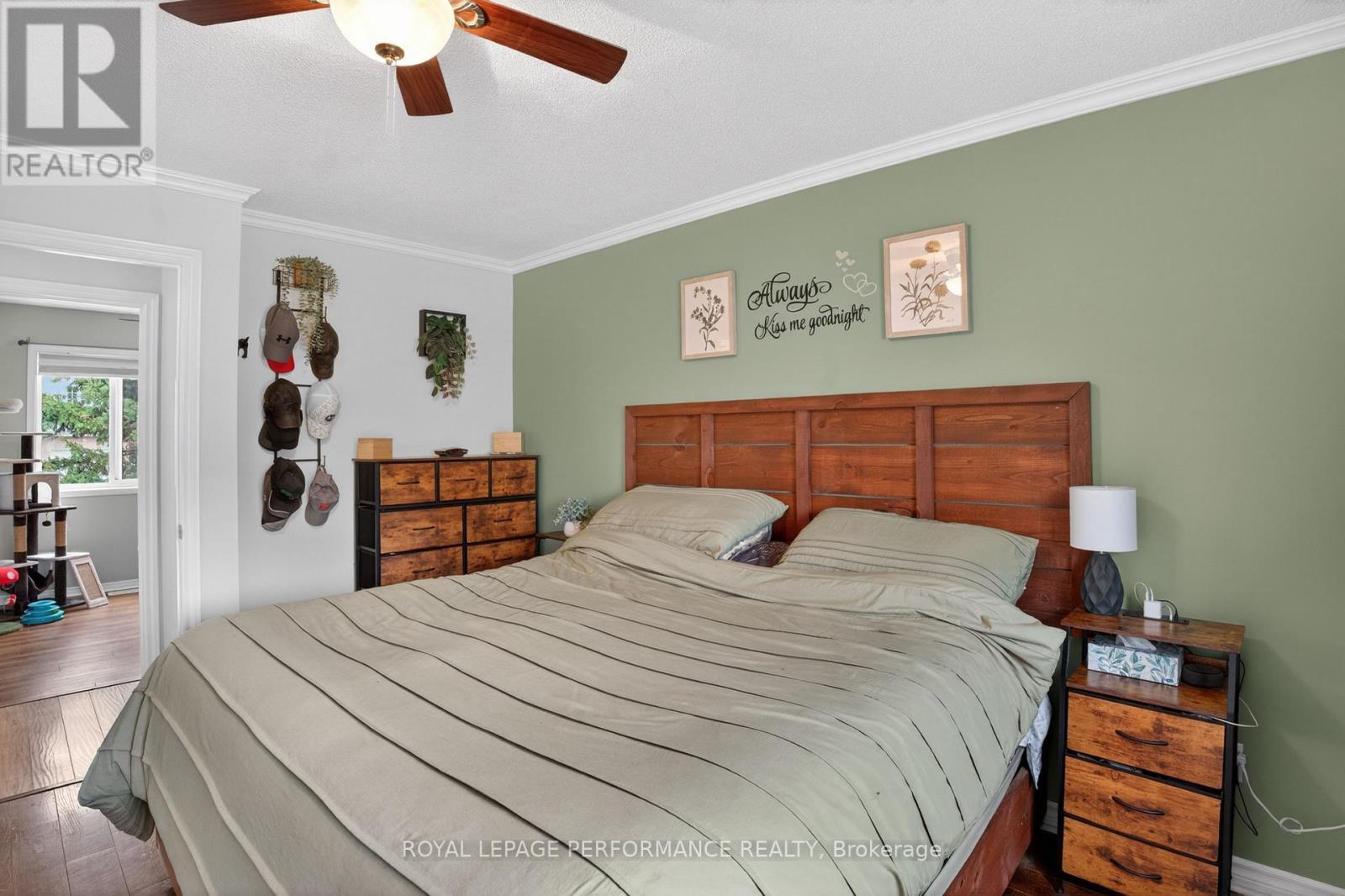 68 LAFLECHE BOULEVARD - 25