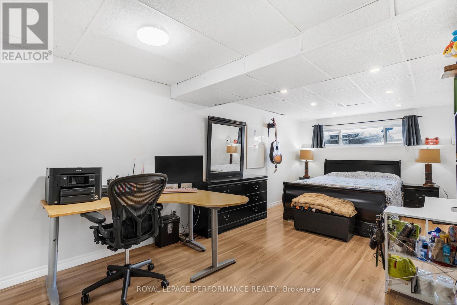 68 LAFLECHE BOULEVARD - 36
