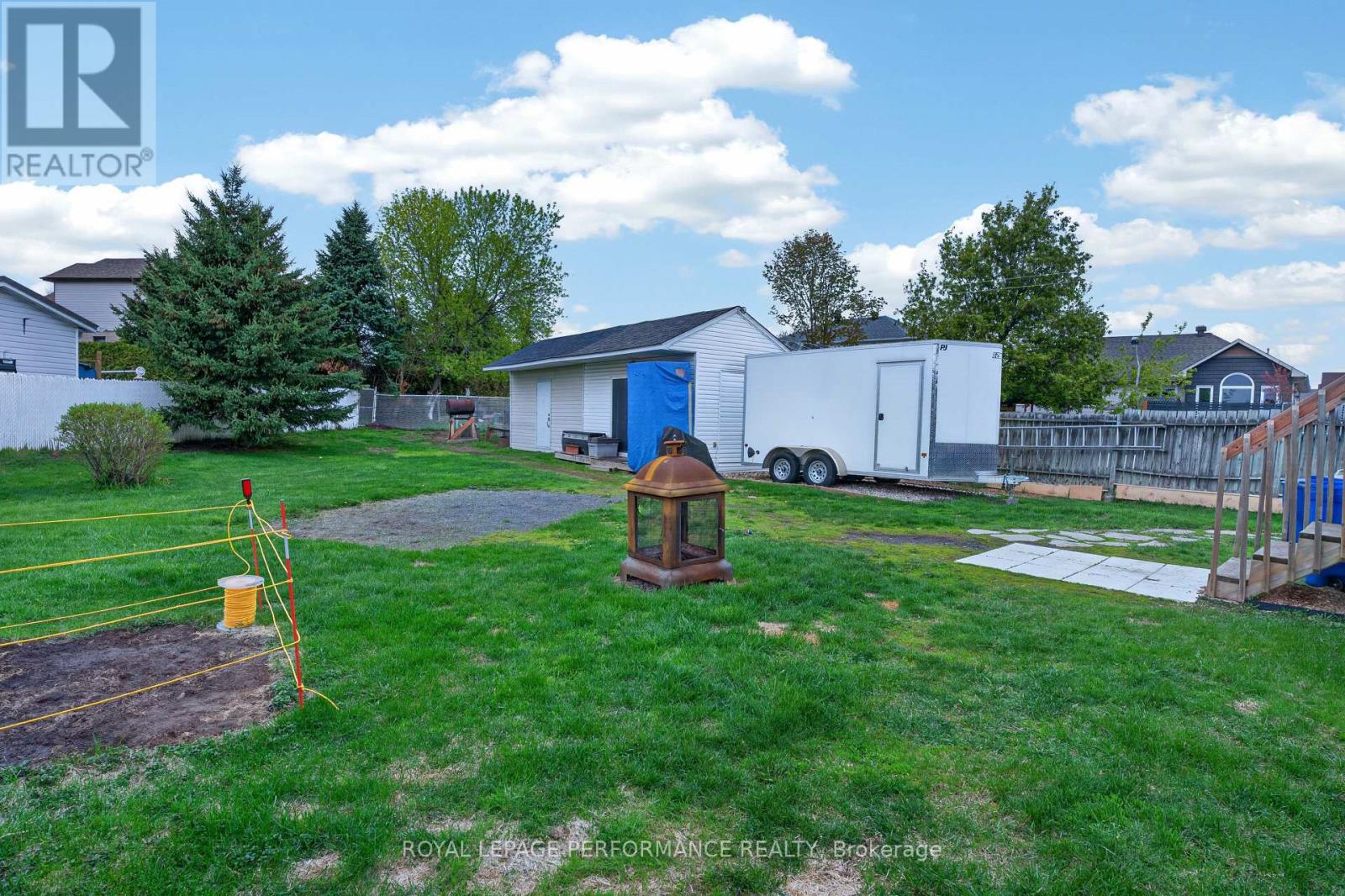 68 LAFLECHE BOULEVARD - 38