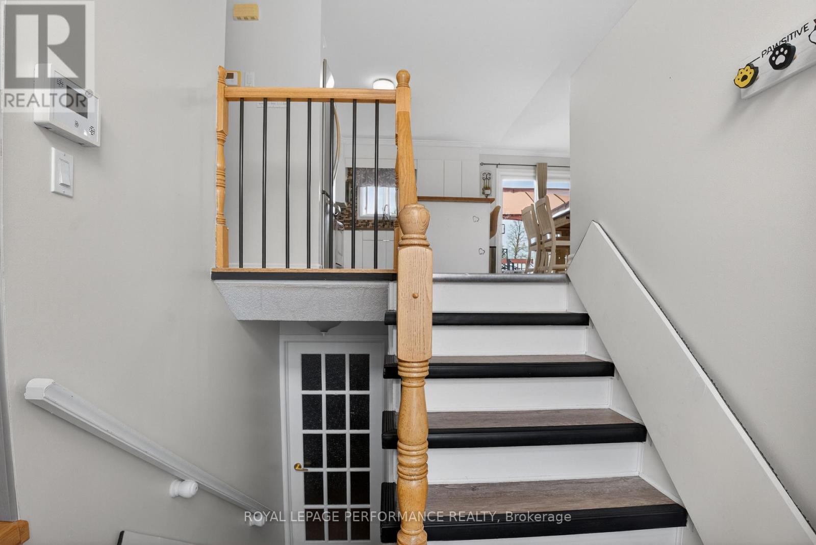 68 LAFLECHE BOULEVARD - 5