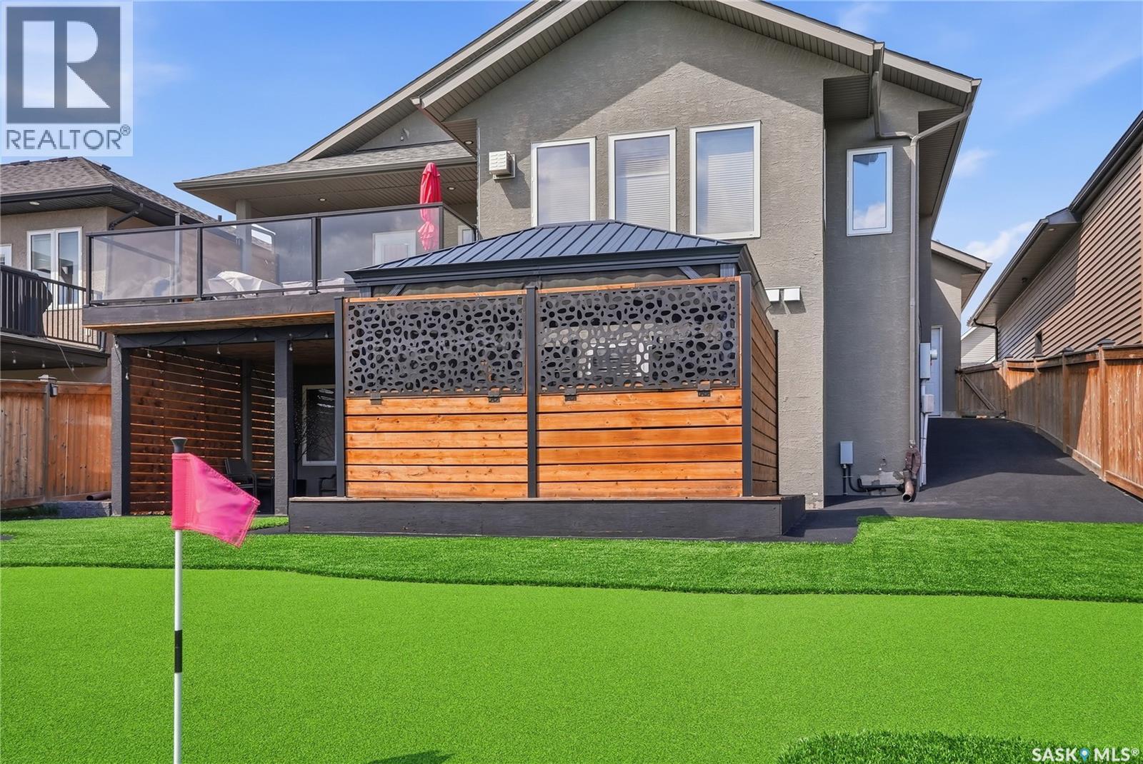 238 Greenfield CRESCENT — photo 59
