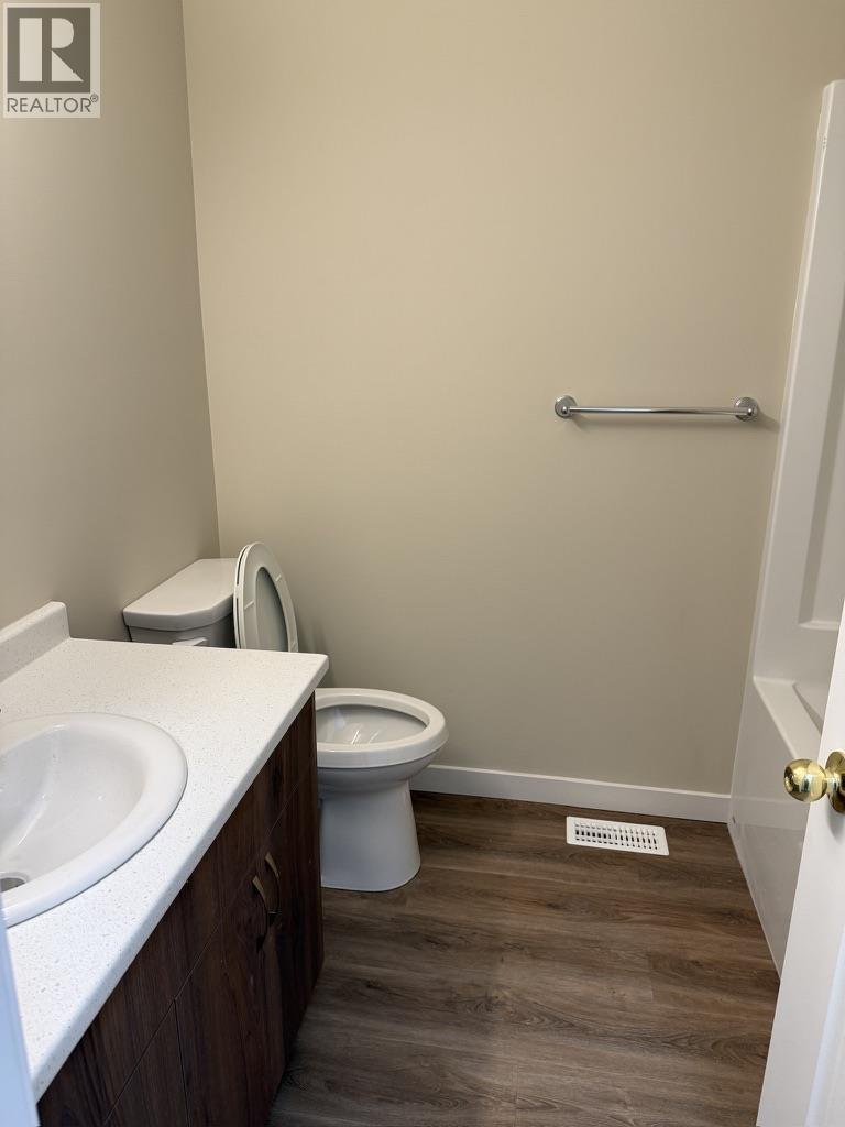 2367-2369 REDWOOD STREET - 30