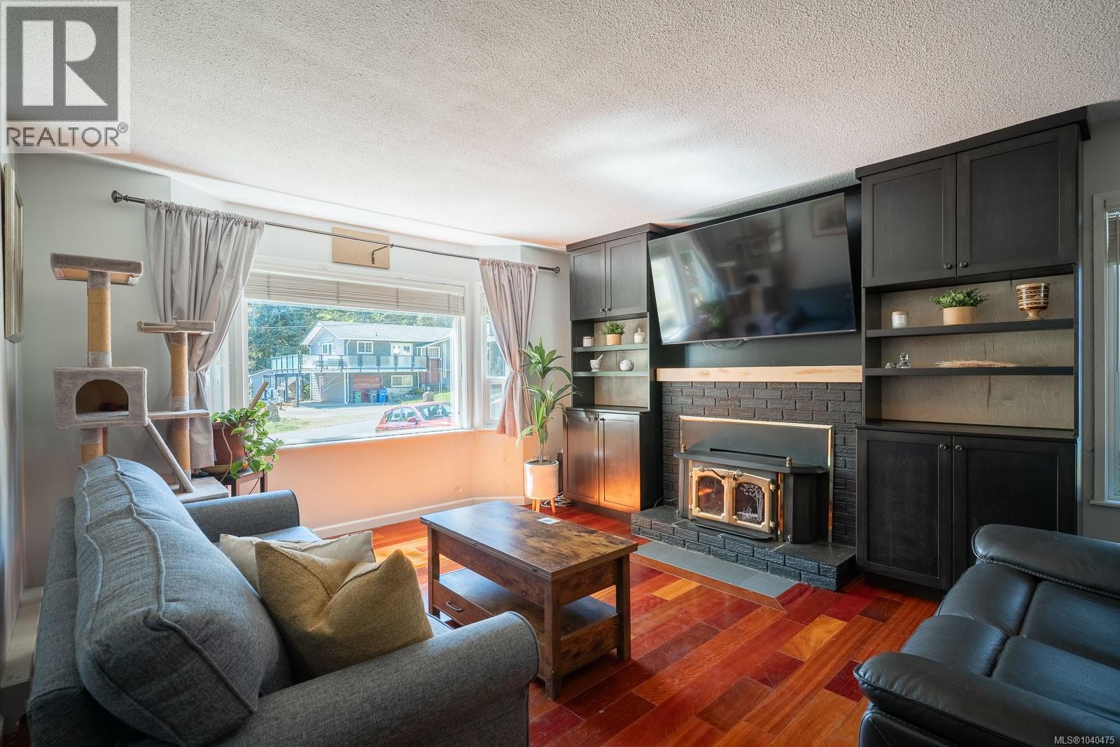 3716 Howden Dr - 12