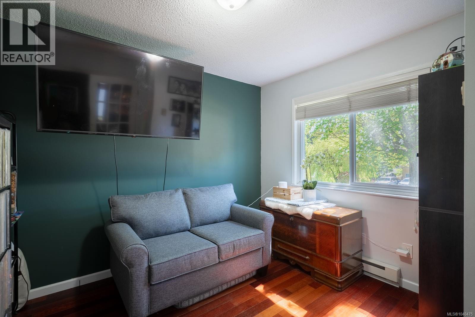 3716 Howden Dr - 19