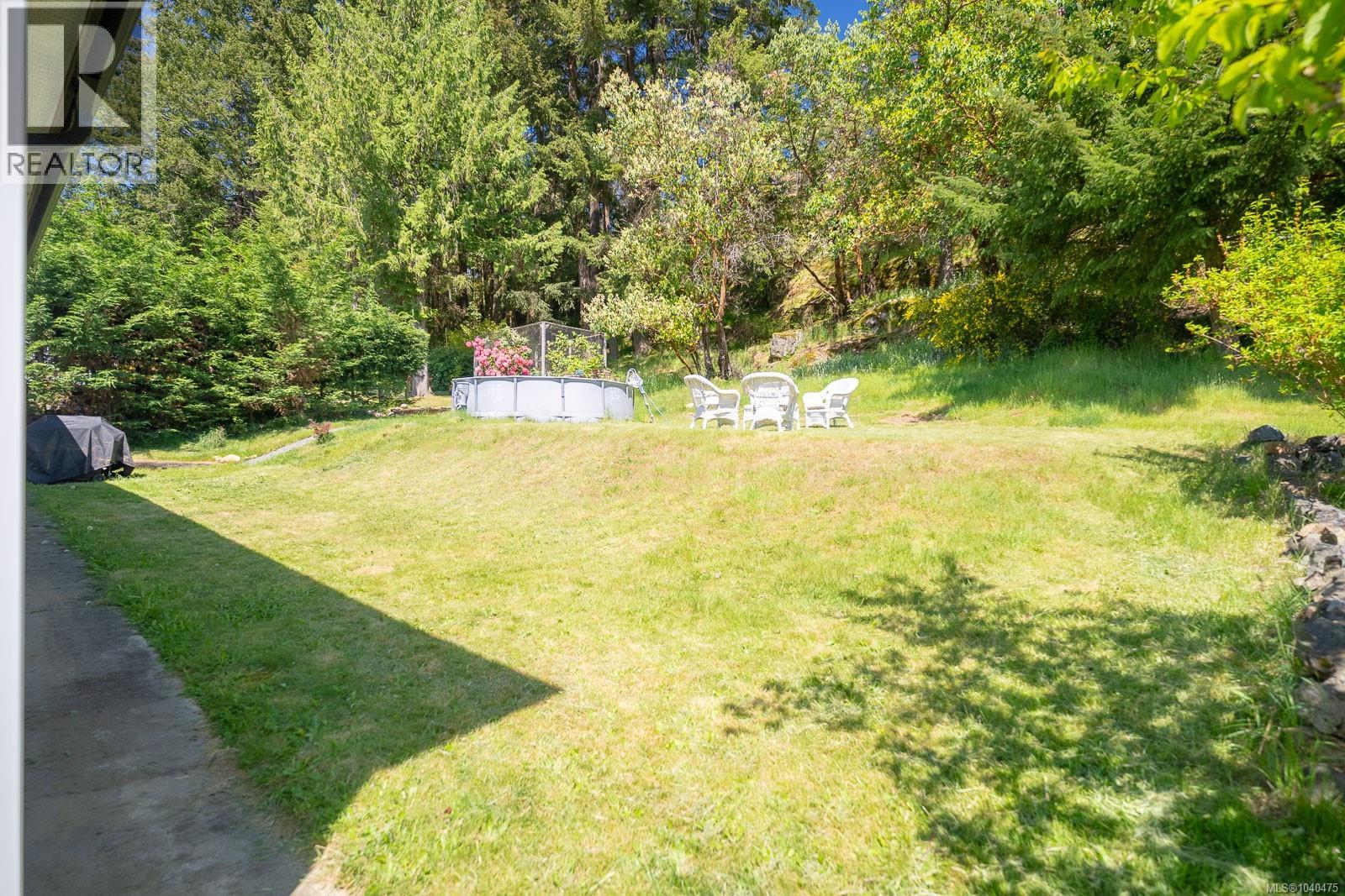 3716 Howden Dr - 24