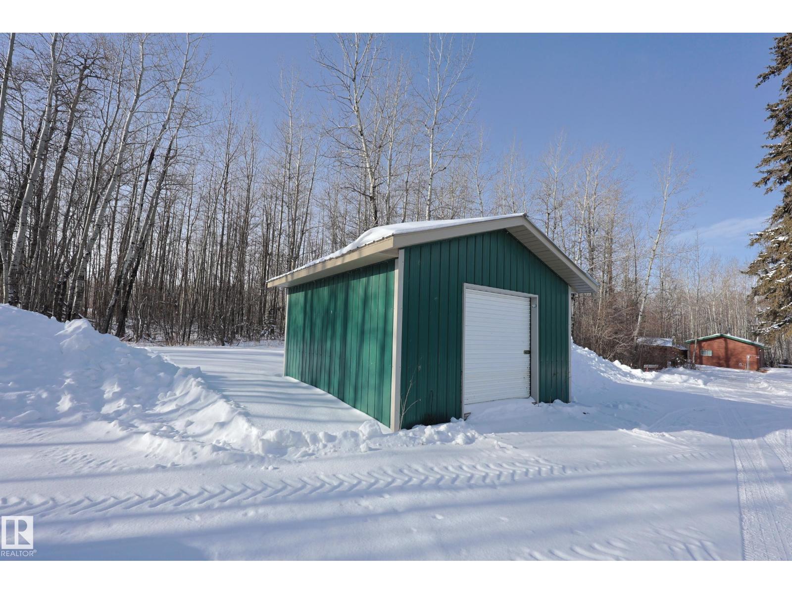274032 TWP ROAD 480 — photo 33