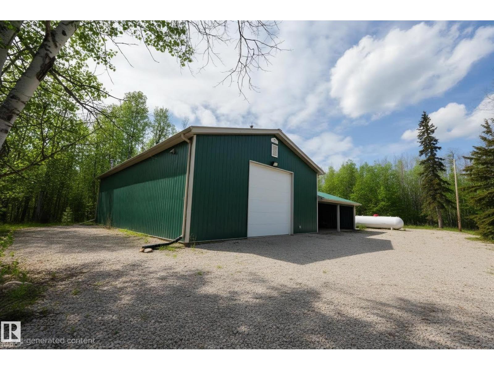 274032 TWP ROAD 480 — photo 16