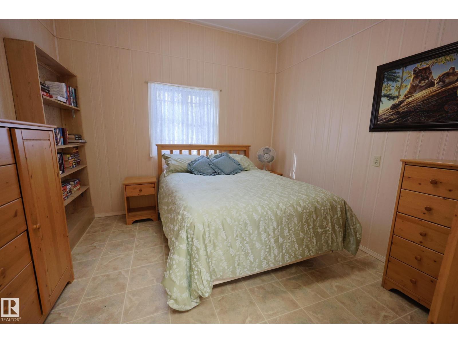274032 TWP ROAD 480 — photo 43