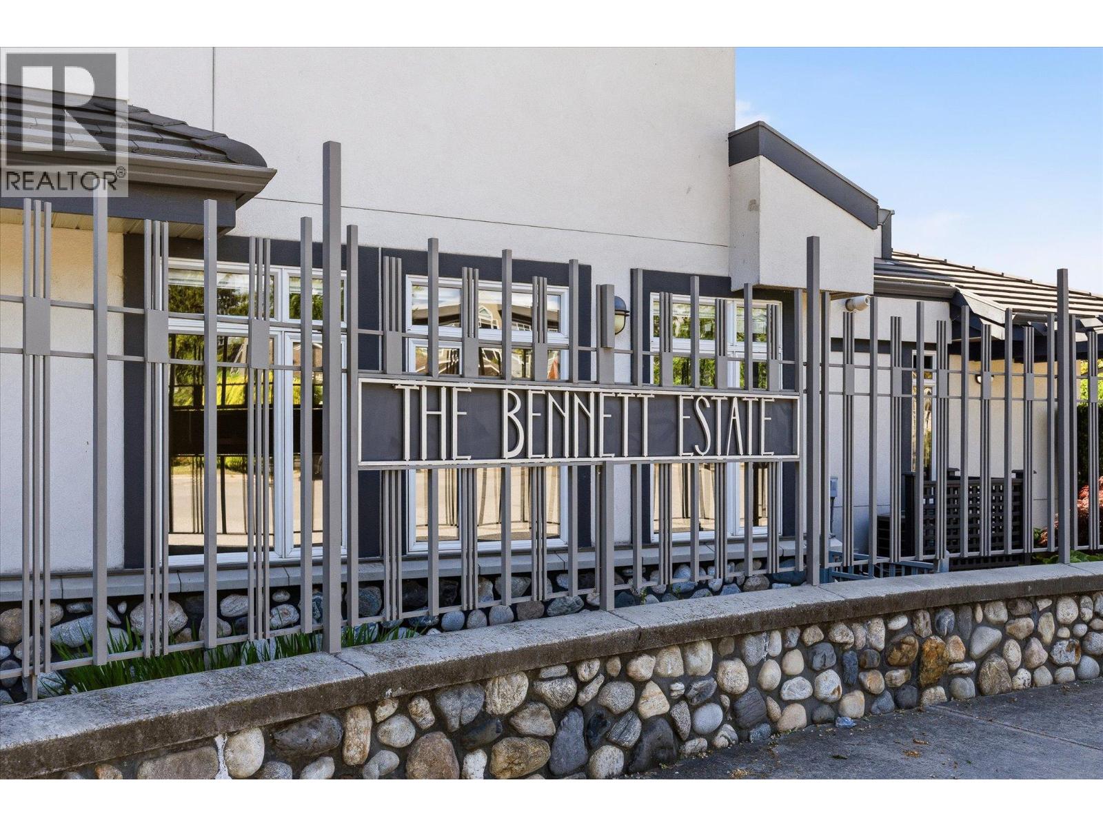 112 1986 Bowes Street, Kelowna
