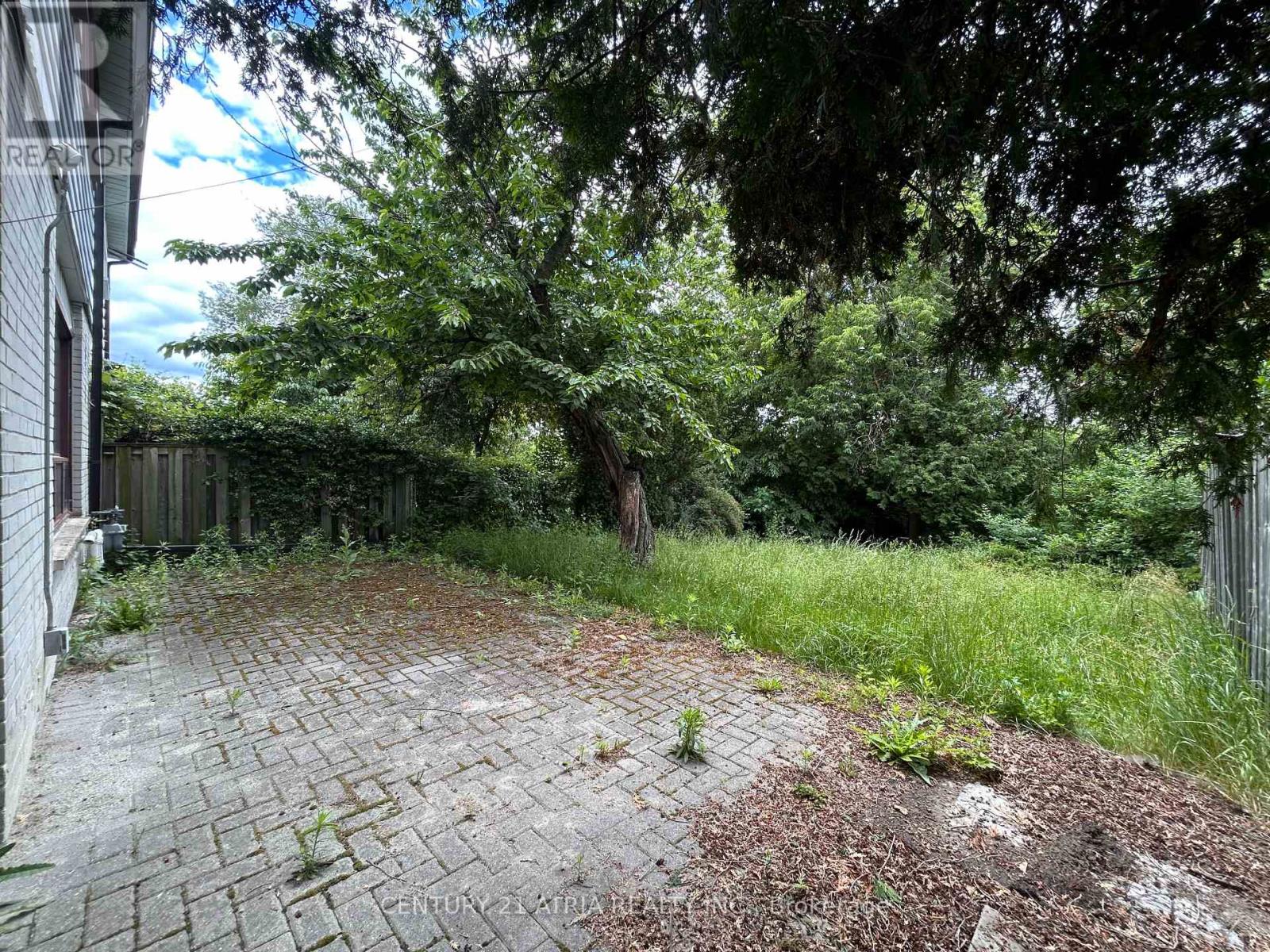 3441 OAKGLADE CRESCENT - 29