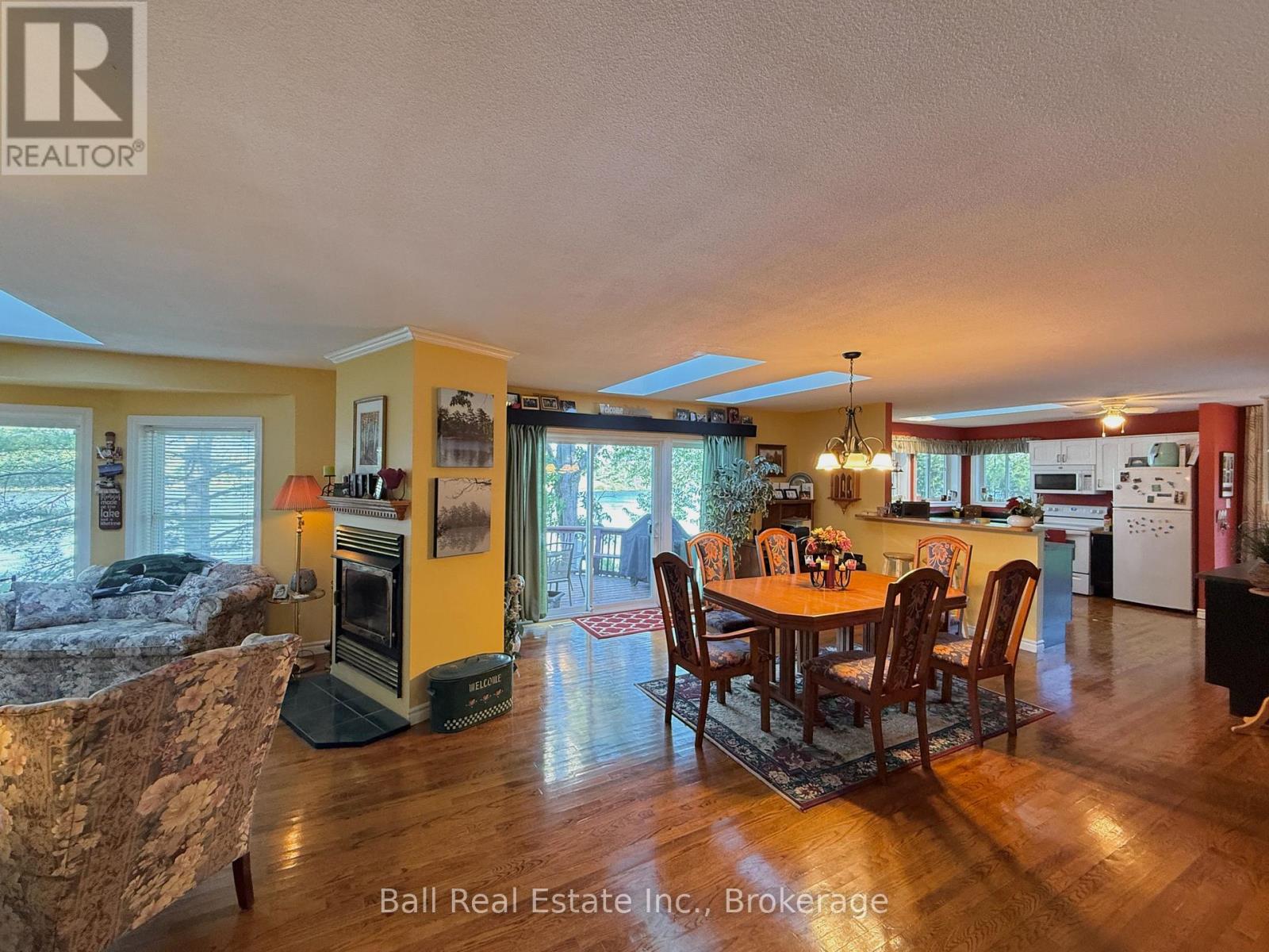 1855 SOUTH BAYSHORE ROAD E - 23