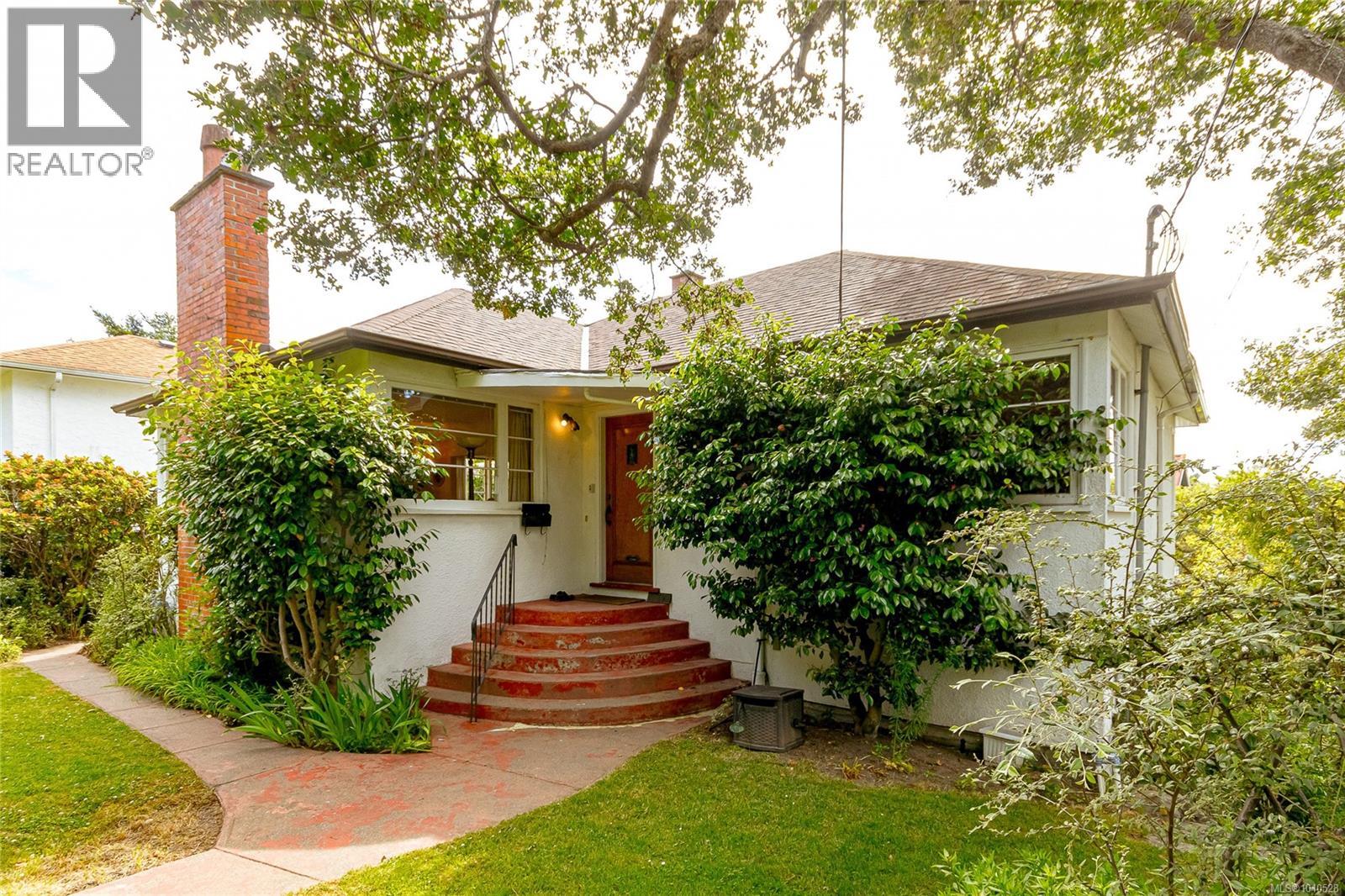  350 Foul Bay Road, Victoria