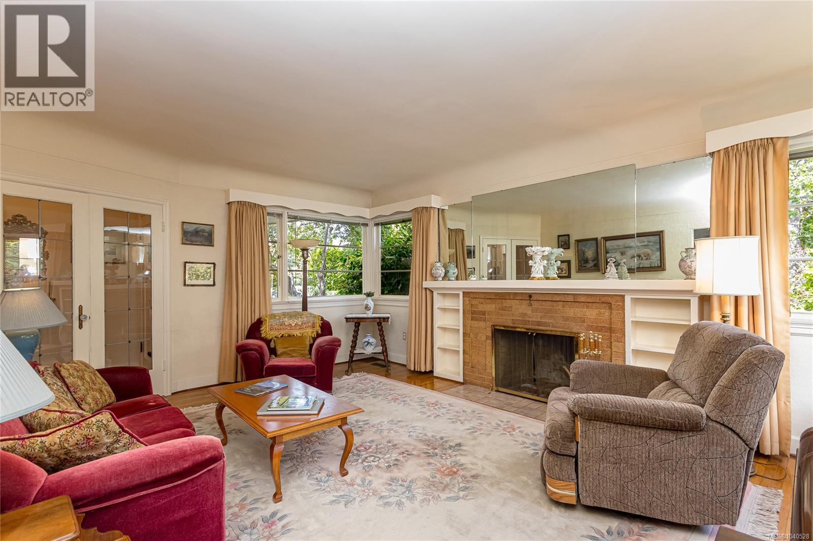  350 Foul Bay Road, Victoria