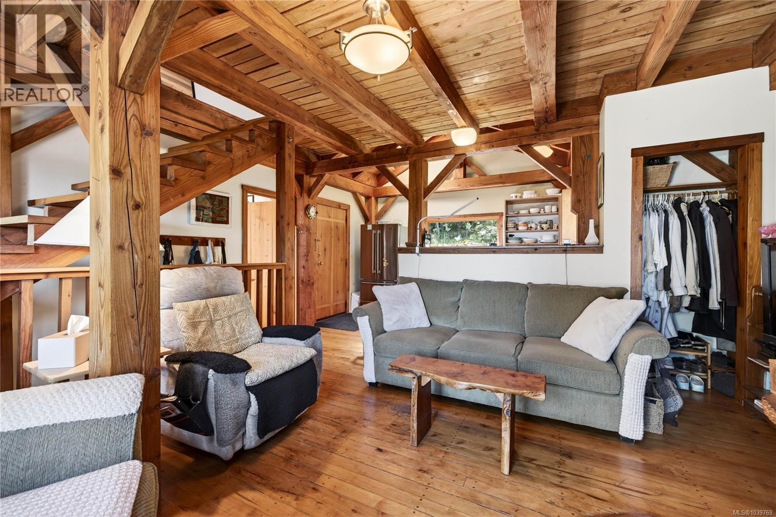  220 Wright Road, Salt Spring