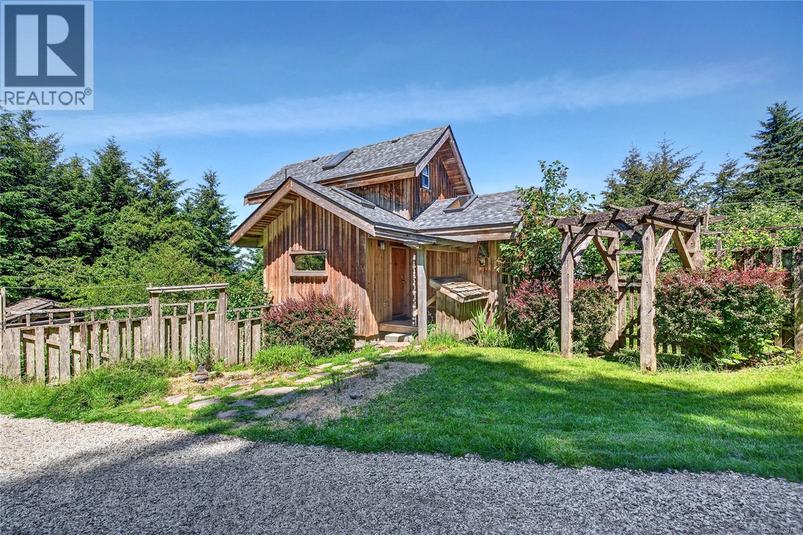  220 Wright Road, Salt Spring