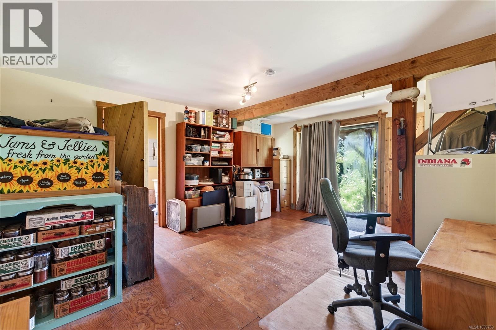  220 Wright Road, Salt Spring