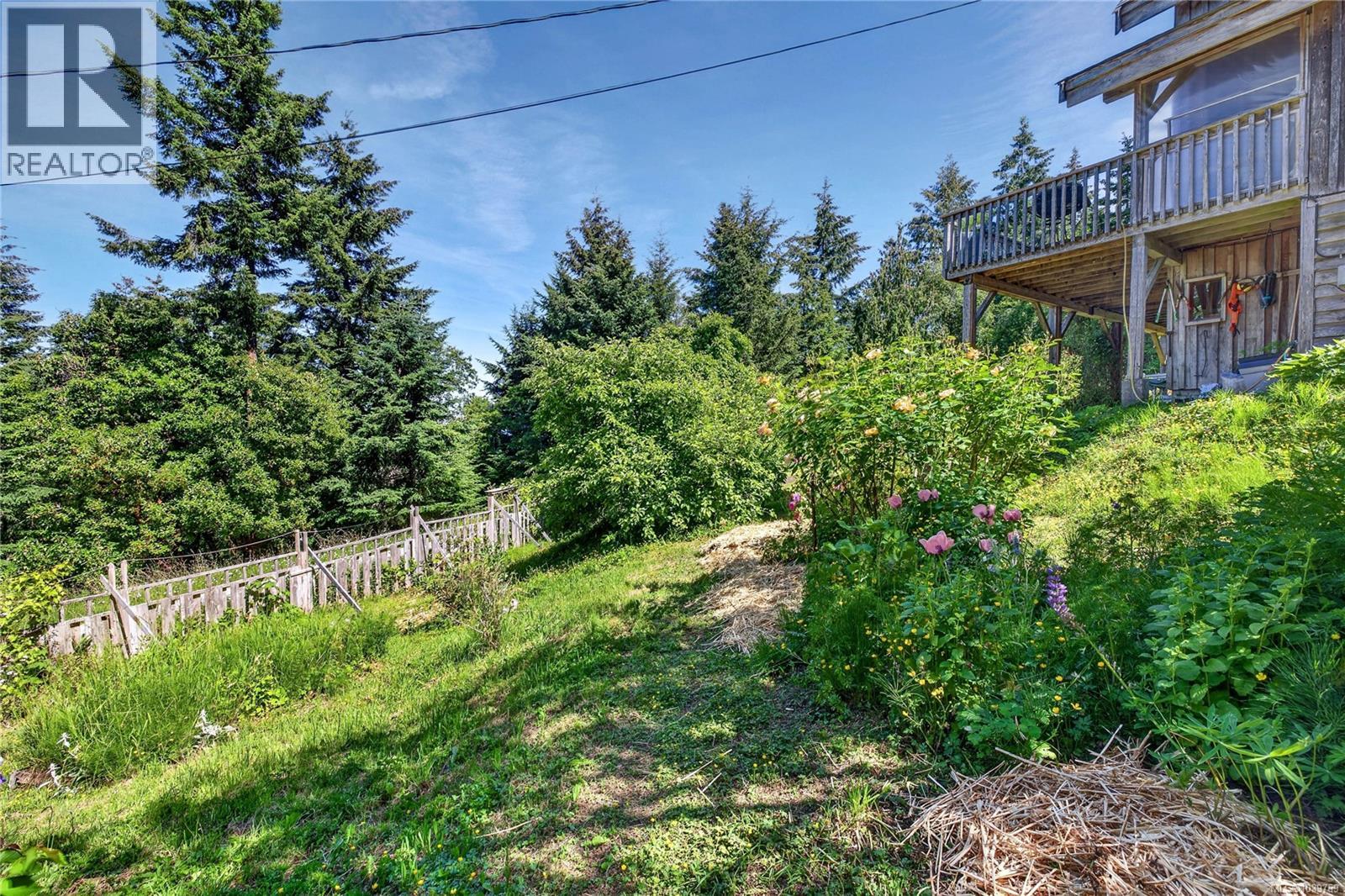  220 Wright Road, Salt Spring