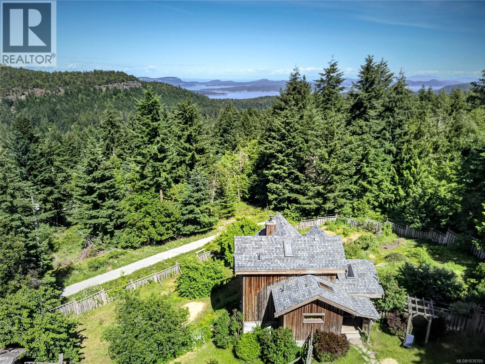  220 Wright Road, Salt Spring